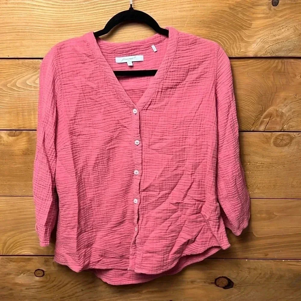 Women’s Foxcroft medium three-quarter sleeve pink button up blouse cotton party
